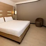 Hotel Western Tower 4*
