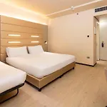 Western Tower 4*