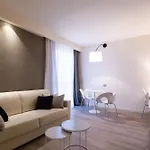 Western Tower 4*