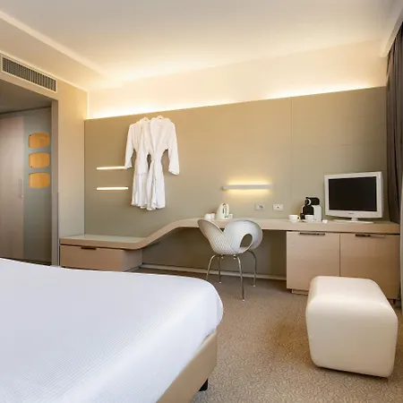 Western Tower 4* Bologna