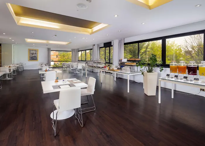 Hotel Western Tower Boloňa