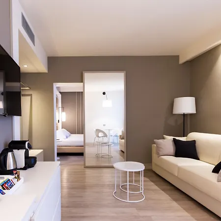 Western Tower 4* Bolonia