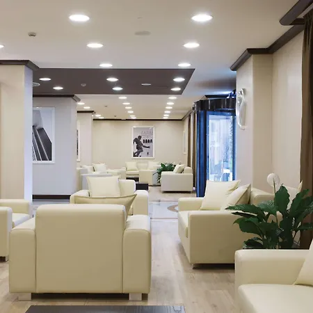 Western Tower 4*