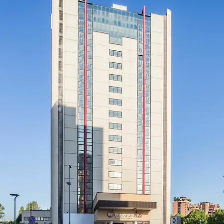 Hotel Western Tower