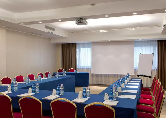 Western Tower Bolonia