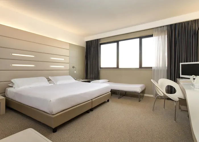 Hotel Western Tower Bolonia