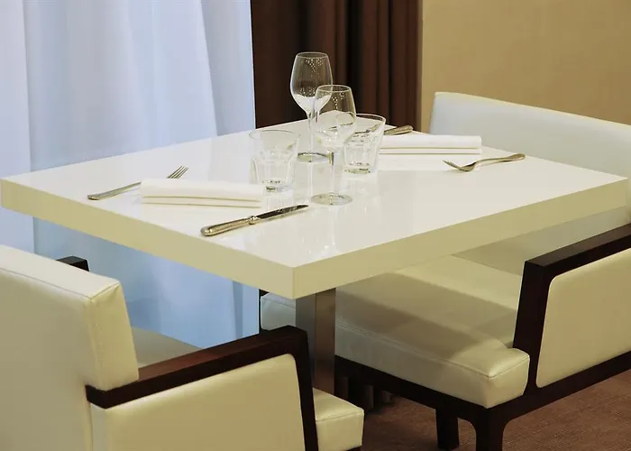 Western Tower Hotel Bolonia