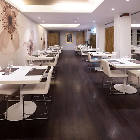 Hotel Western Tower 4*