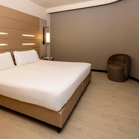 Hotel Western Tower 4*