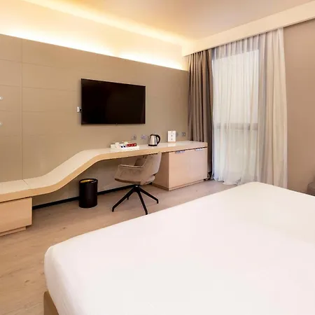 Hotel Western Tower Bolonia